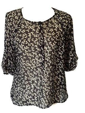 LOFT Ann Taylor Blouse S Black White Butterfly Print 3/4 Roll Tab Sleeve Henley